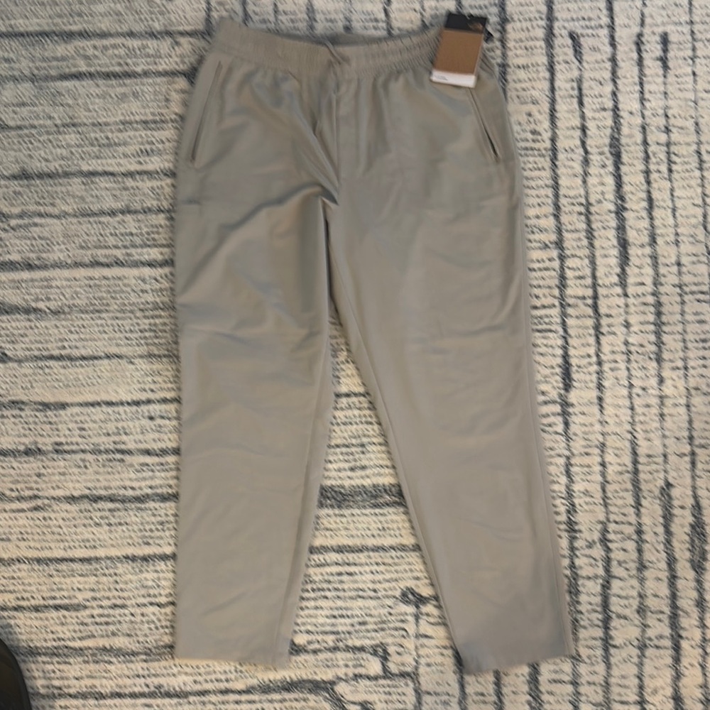 Women’s The North Face flash dry pants